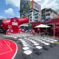 Nội Thất Khu Sự Kiện OMO × Arsenal — Pháo Đài Lấm Bẩn, Phố Đi Bộ Nguyễn Huệ, TP.HCM