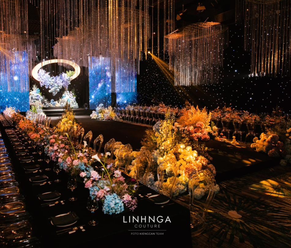 Nội Thất Khu Trình Diễn Show Cưới Starry Moonlight — Linh Nga Couture × JW Academy, TP.HCM