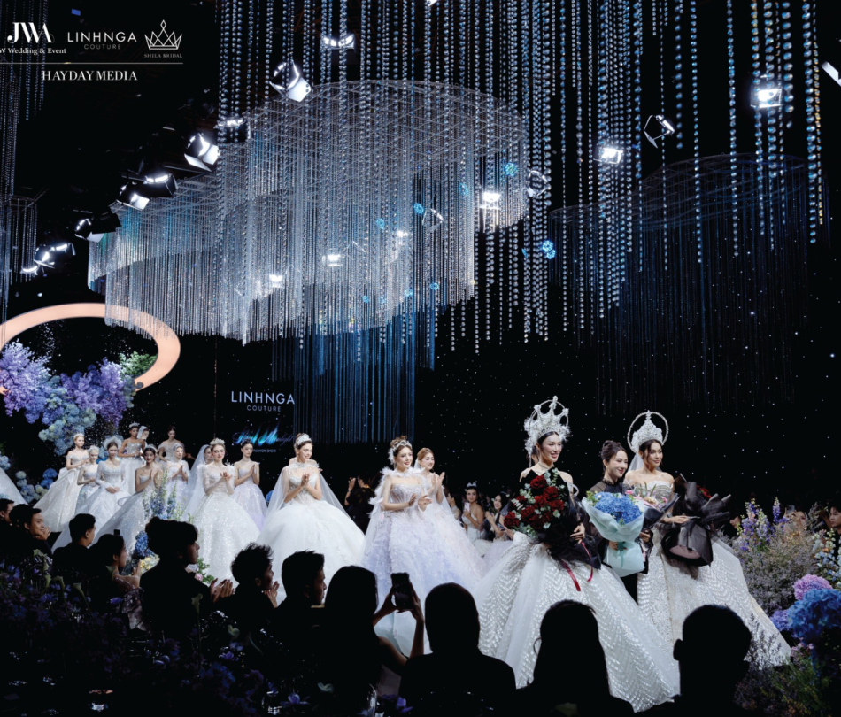 Nội Thất Khu Trình Diễn Show Cưới Starry Moonlight — Linh Nga Couture × JW Academy, TP.HCM