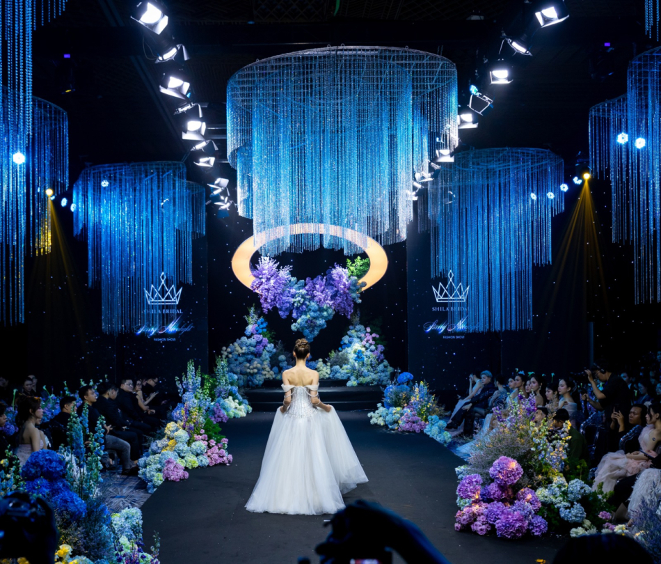 Nội Thất Khu Trình Diễn Show Cưới Starry Moonlight — Linh Nga Couture × JW Academy, TP.HCM