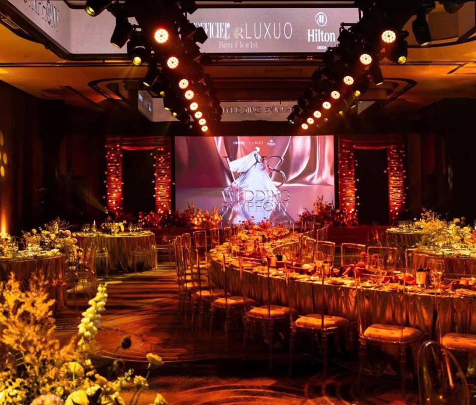 Nội Thất Khu Gala Fashion Show Cưới Wedding Symphony 2025 — Hilton Saigon, TP.HCM