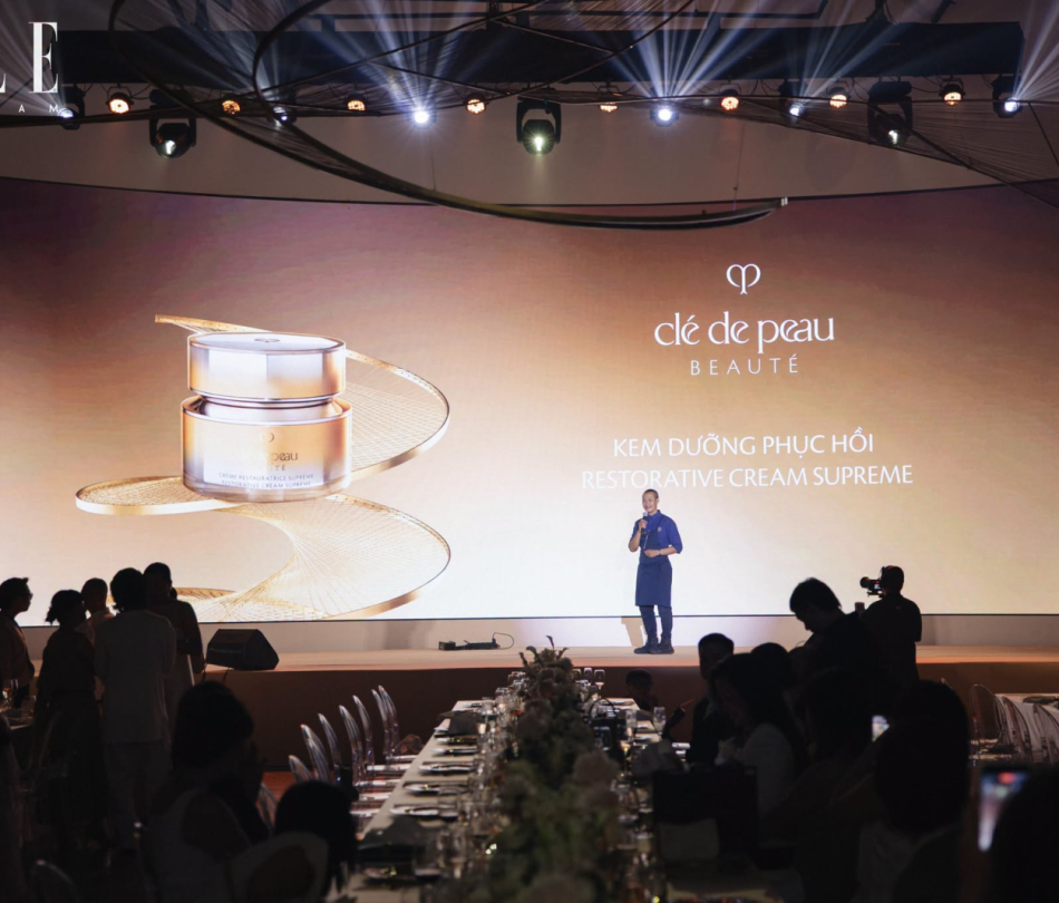 Nội Thất Khu Tiệc Lễ Ra Mắt Clé de Peau Beauté Restorative Cream Supreme — Việt Nam
