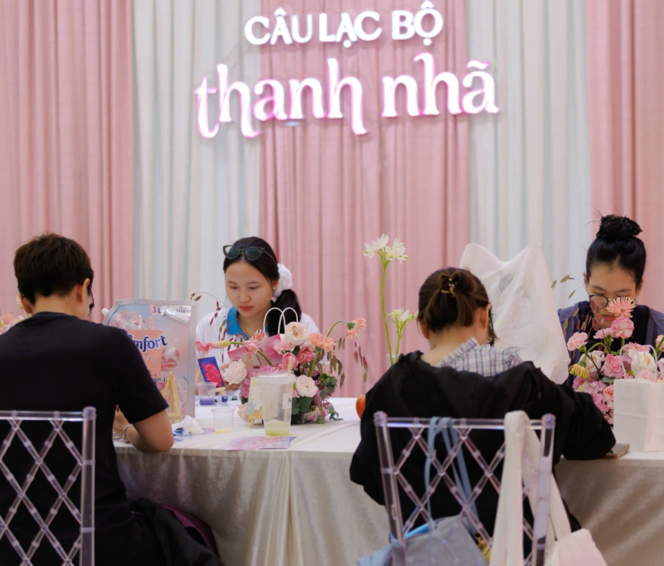 Nội thất khu sự kiện OMO x Comfort — Một Ngày Thanh Nhã, Nhà Văn hóa Thanh Niên, TP.HCM