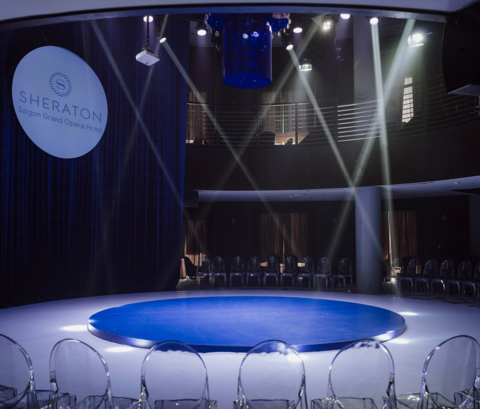 Nội Thất Khu Showcase Cưới Love at Altitude — Altitude 23, Sheraton Saigon Grand Opera Hotel