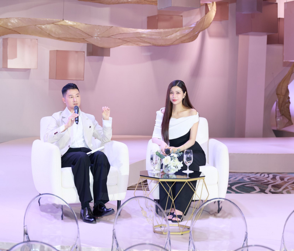 Nội Thất Khu Trình Diễn & Lounge Vietnam Wedding Week 2025 — Trung Dung Media, TP.HCM