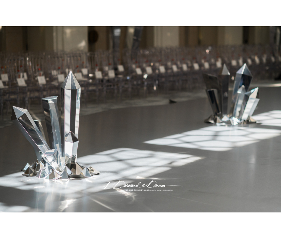 Chung Thanh Phong I Dreamed a Dream — Fashion show — InterContinental Danang Sun Peninsula Resort, Đà Nẵng
