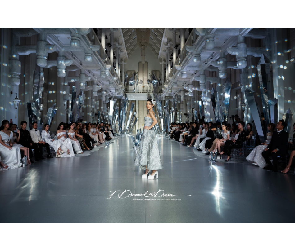 Chung Thanh Phong I Dreamed a Dream — Fashion show — InterContinental Danang Sun Peninsula Resort, Đà Nẵng
