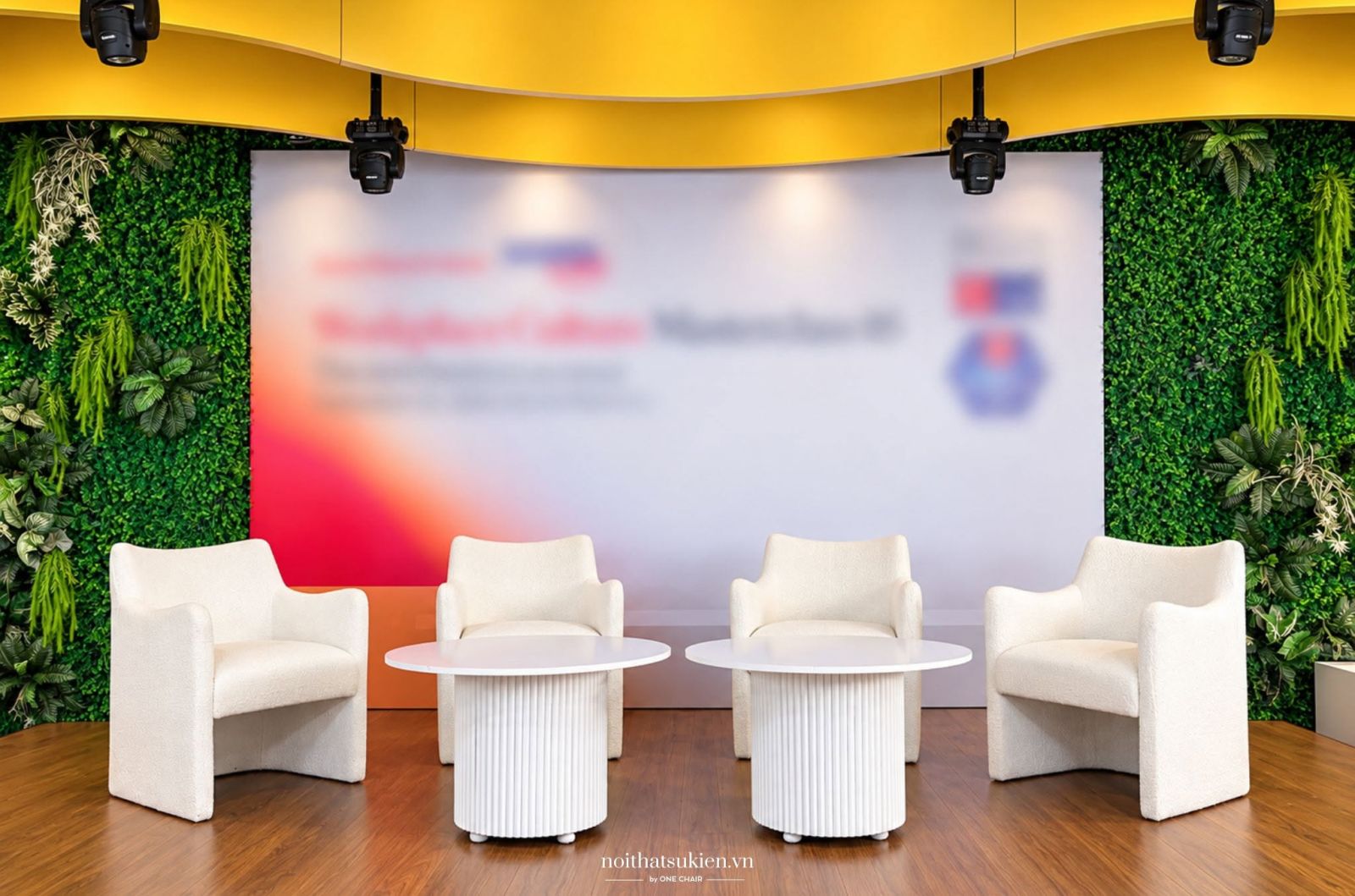 Ghế Thonet trắng, ghế sofa Muse và bàn trà mặt gỗ của ONE CHAIR tại Workplace Culture Masterclass 05, nhà máy Perfetti Van Melle Việt Nam, TP.HCM