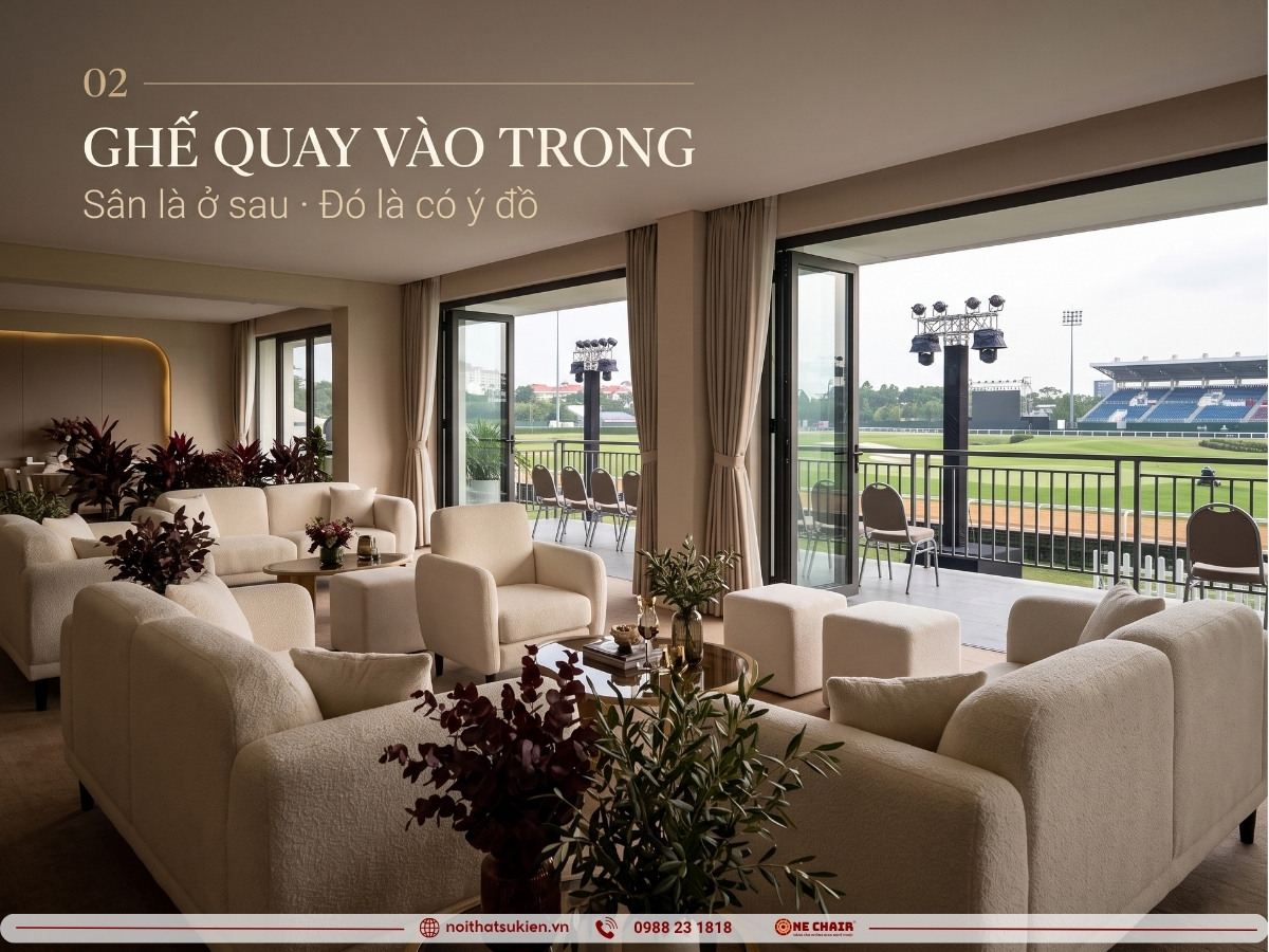 Lounge chính khu VIP với sofa module ghép cụm, ghế danh dự và bàn cocktail thấp