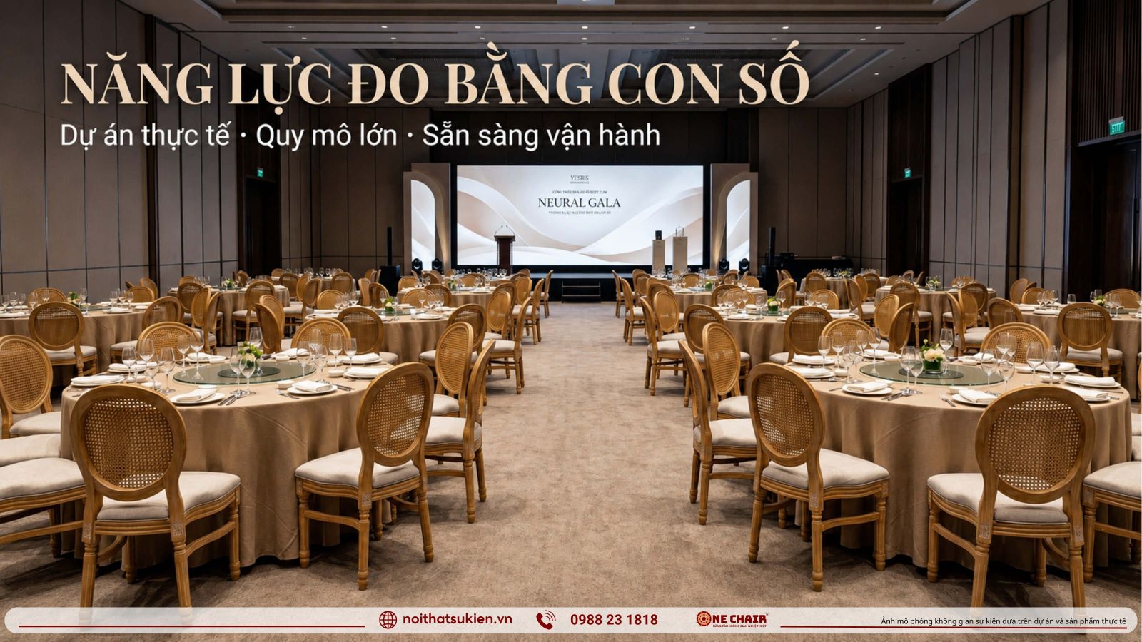 Mot buoi gala tri an he thong ban le da dung noi that theo vai tro khong gian